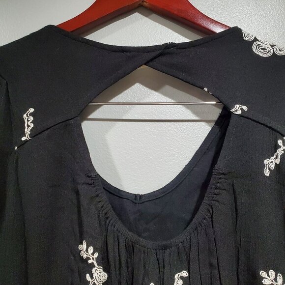 Altar'd State Womens Black Long-Sleeved A-Line Dress White Embroidered Boho Sz S - Picture 12 of 12